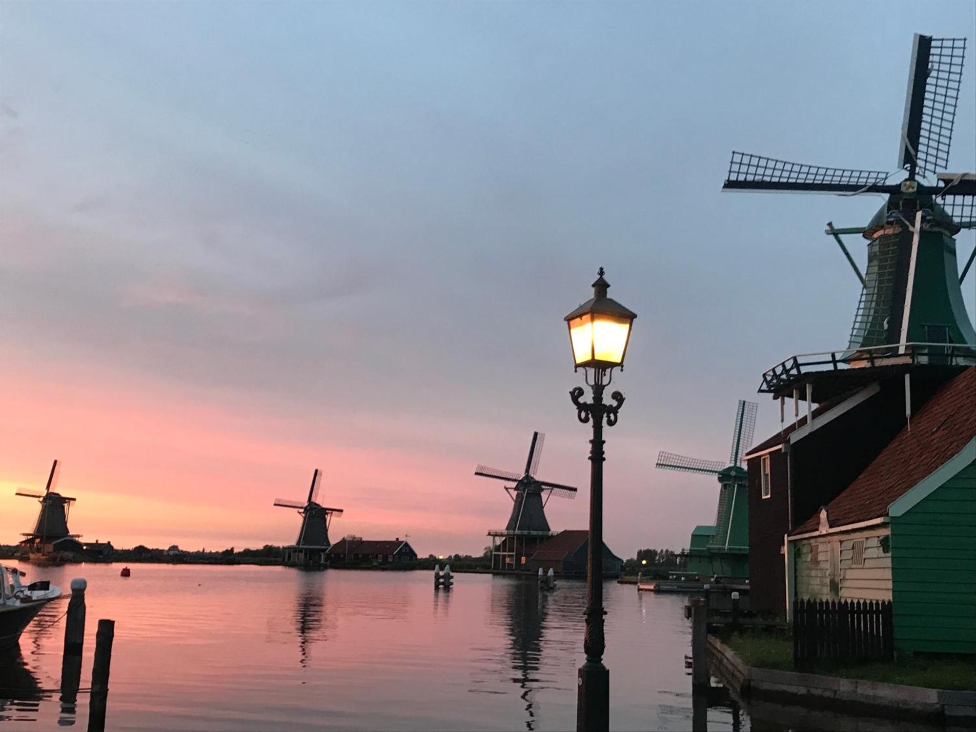 Stay Overnight At Windmill Village Zaanse Schans - Amsterdam Zaandam Exterior foto